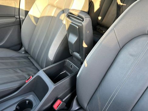 Used 2023 Audi Q4 e-tron Premium Plus w/ Premium Plus image 31