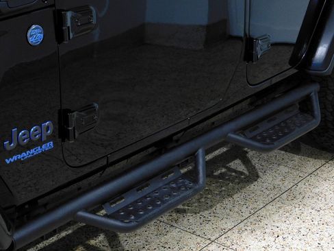 Used 2022 Jeep Wrangler Unlimited Rubicon 4xe w/ Dual Top Group image 29