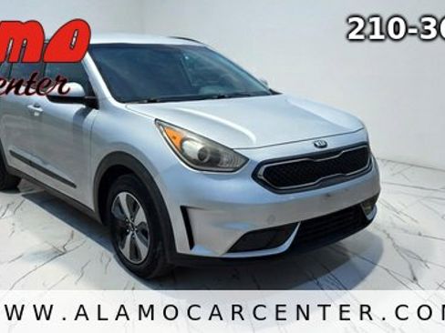 Used 2019 Kia Niro FE FWD image 7