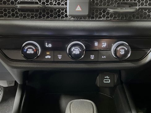 Used 2023 Honda HR-V LX image 26