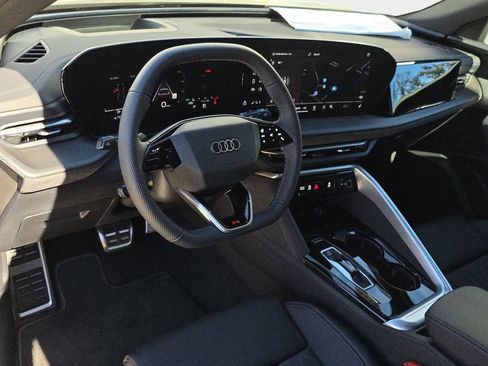 New 2025 Audi SQ5 Premium Plus image 16