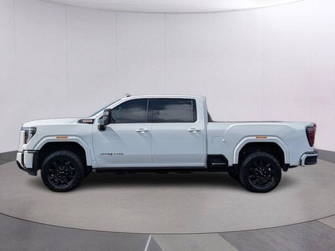 Used 2026 GMC Sierra 2500 AT4 w/ AT4 Premium Plus Package AWD/4WD image 2