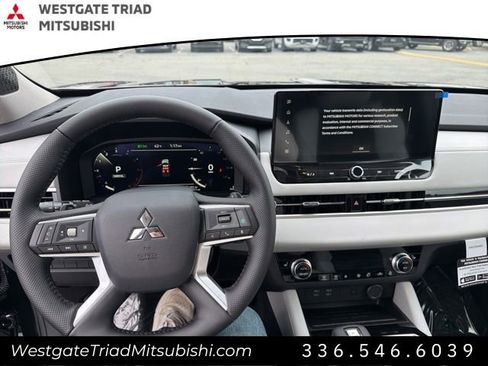 New 2026 Mitsubishi Outlander AWD image 11