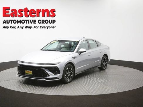Used 2025 Hyundai Sonata SEL FWD image 55