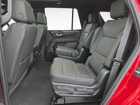 Used 2023 Chevrolet Tahoe High Country AWD/4WD image 13
