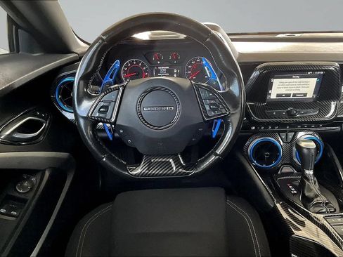 Used 2018 Chevrolet Camaro LT RWD image 8