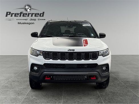 New 2026 Jeep Compass Trailhawk image 11