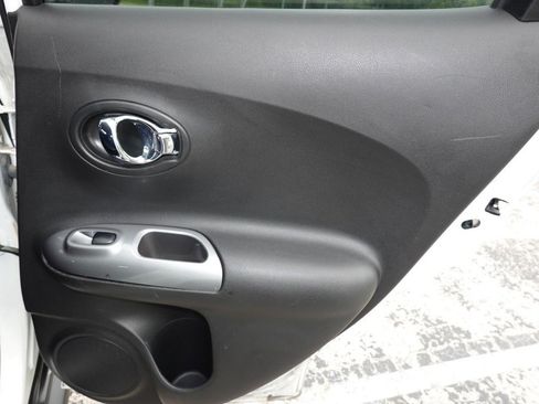Used 2014 Nissan Juke SL FWD image 26