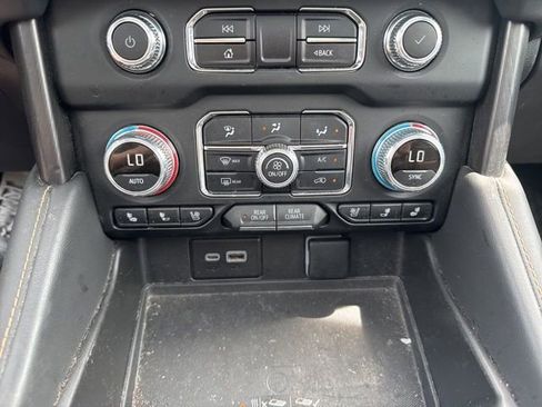 Used 2023 GMC Yukon AT4 AWD/4WD image 22