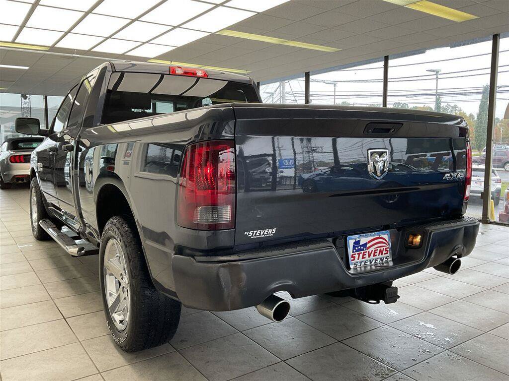 Used 2018 RAM 1500 Express w/ Express Value Package AWD/4WD image 7