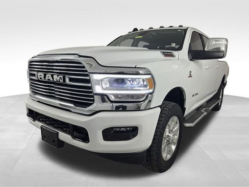 Used 2023 RAM 3500 Laramie AWD/4WD image 3