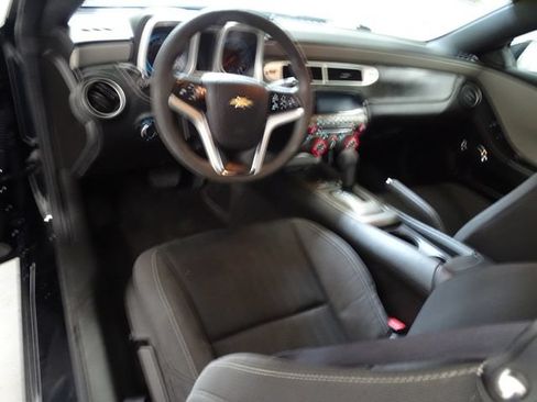 Used 2015 Chevrolet Camaro LS RWD image 4