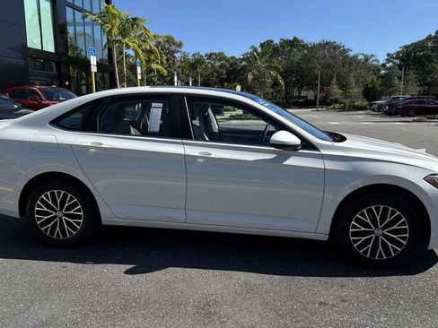 Used 2021 Volkswagen Jetta SE image 6