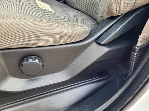 Certified 2019 Ford F150 XLT RWD image 12