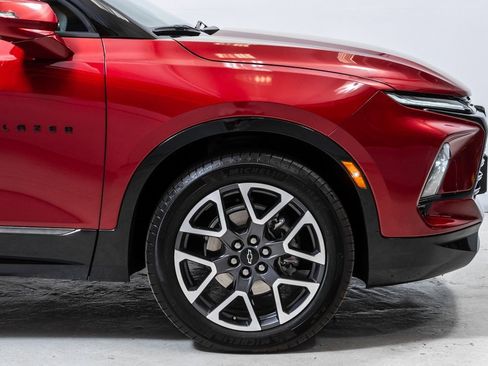 Used 2025 Chevrolet Blazer RS w/ Driver Confidence II Package image 12