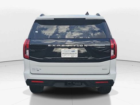 Used 2025 Ford Expedition Max Active image 4