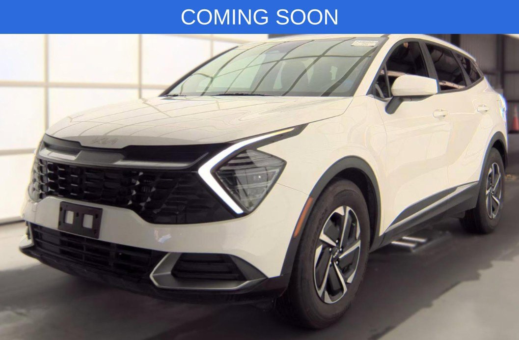 Used 2025 Kia Sportage LX FWD image 1