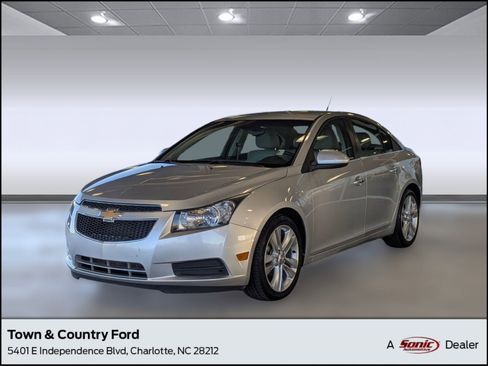 Used 2011 Chevrolet Cruze LTZ image 1