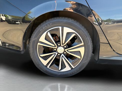 Used 2018 Honda Civic EX-T image 23