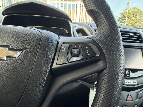 Used 2016 Chevrolet Trax LS AWD/4WD image 20