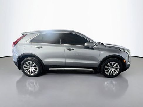 Used 2023 Cadillac XT4 Premium Luxury w/ Enhanced Visibility Package FWD image 9