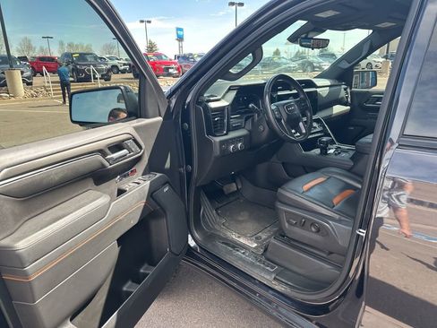 Used 2023 GMC Sierra 1500 AT4 w/ AT4 Premium Package image 9