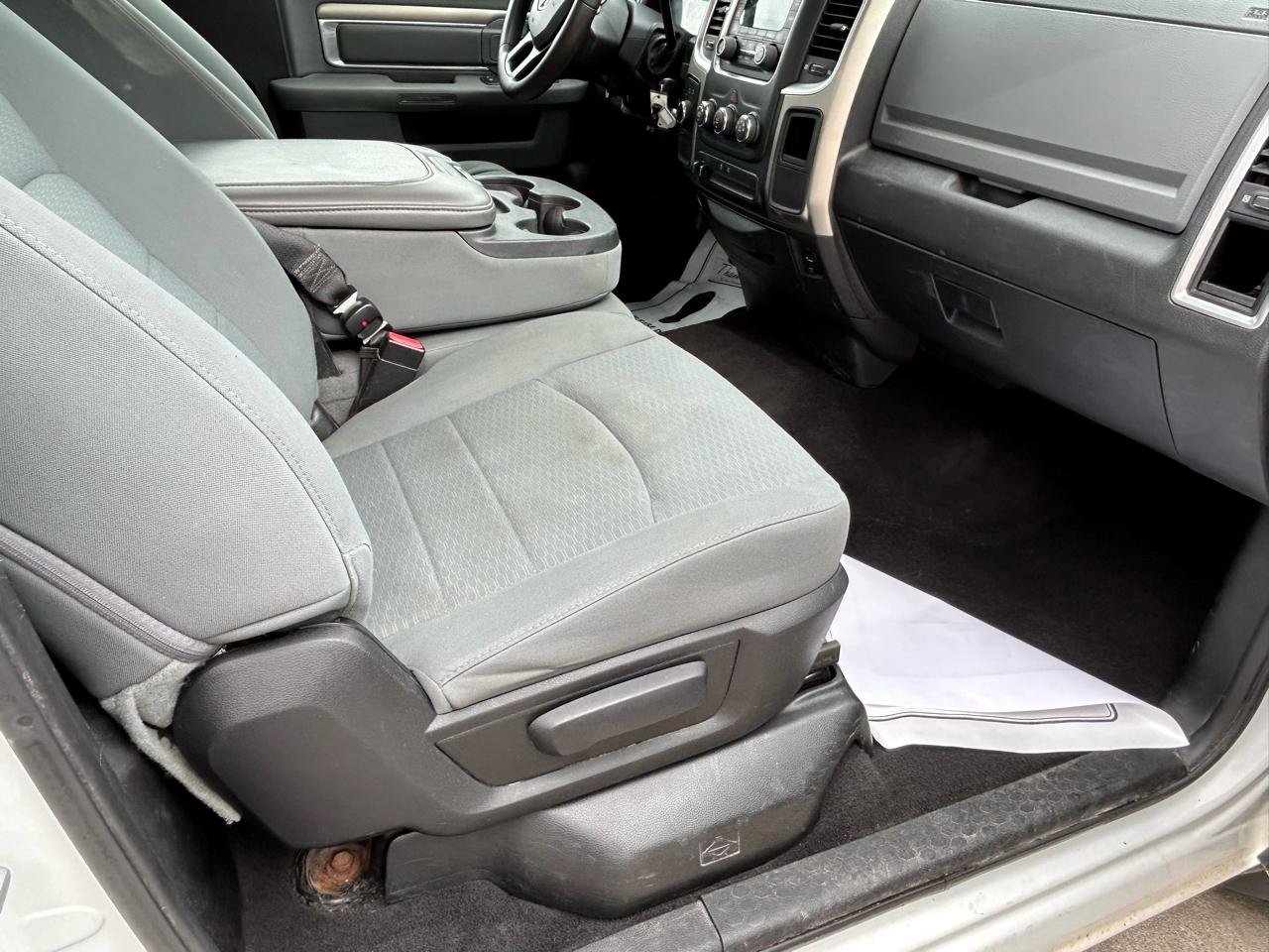Used 2013 RAM 1500 Classic SLT AWD/4WD image 10