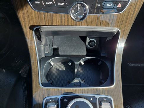 Used 2018 Mercedes-Benz C 300 4MATIC Sedan image 22