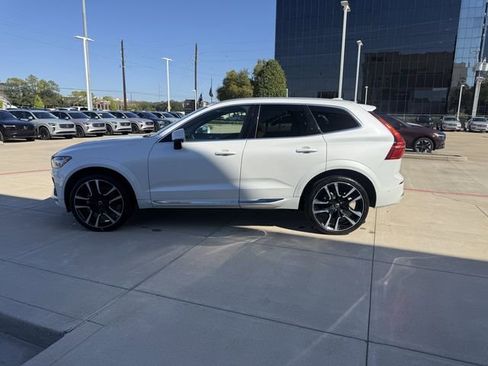 Certified 2023 Volvo XC60 B5 Ultimate image 4