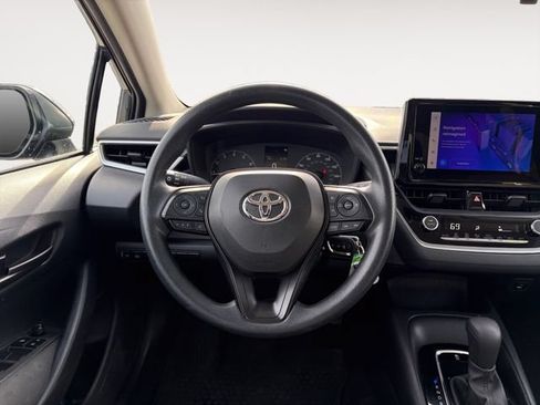 Used 2024 Toyota Corolla LE FWD image 13