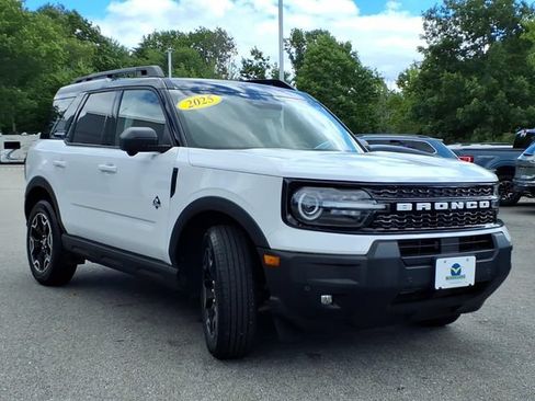 Used 2025 Ford Bronco Sport Outer Banks w/ Outer Banks Tech Package+ AWD/4WD image 6
