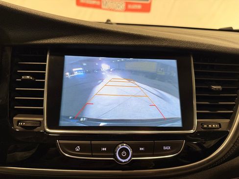 Used 2018 Buick Encore FWD image 36