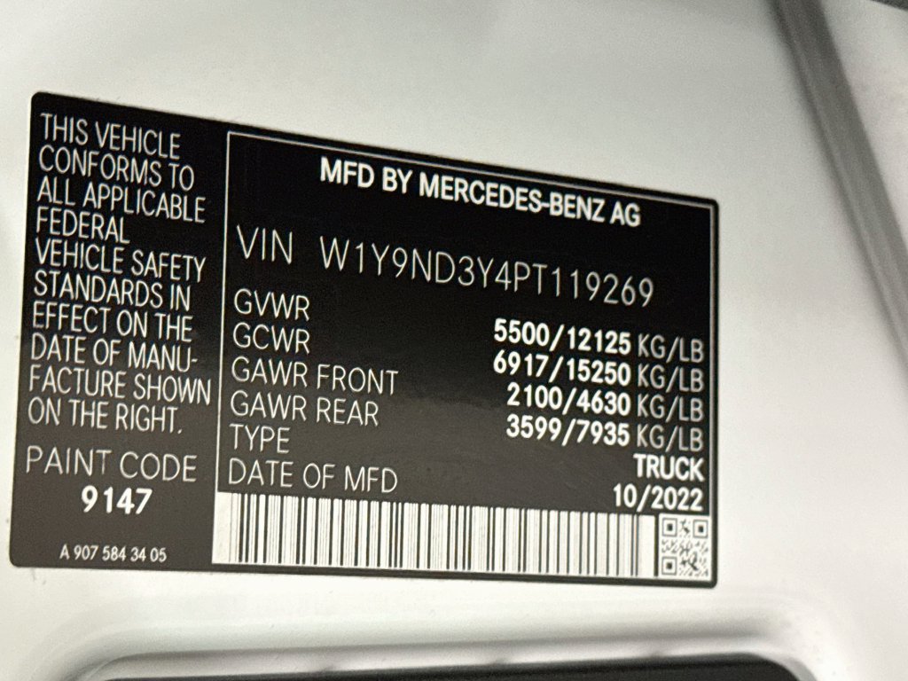Used 2023 Mercedes-Benz Sprinter 4500 image 38