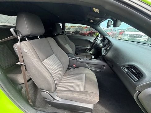 Used 2023 Dodge Challenger SXT image 29