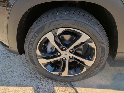 New 2026 Chevrolet Trax RS w/ Sunroof Package image 39