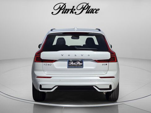 New 2026 Volvo XC60 B5 Core AWD/4WD image 4