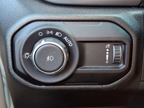 Used 2023 Jeep Wrangler Unlimited Sport AWD/4WD image 26