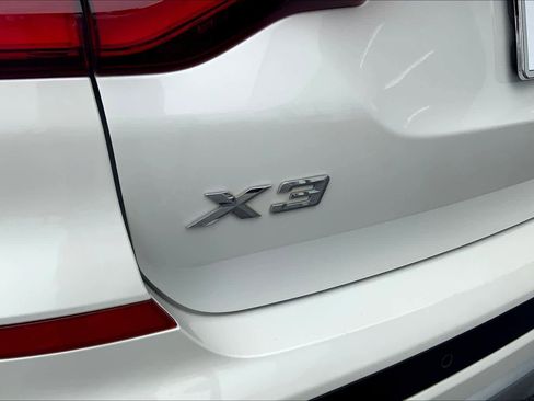 Used 2019 BMW X3 sDrive30i w/ Premium Package image 9