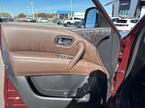 Used 2024 Nissan Armada Platinum w/ Captain's Chairs Package image 30