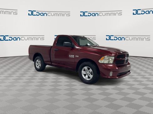 Used 2017 RAM 1500 Express RWD image 2