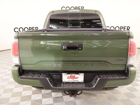 Used 2021 Toyota Tacoma TRD Sport image 21