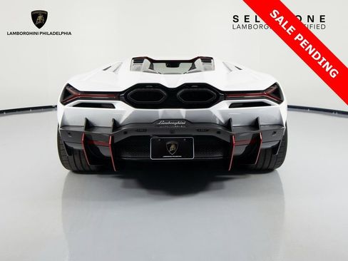 Used 2024 Lamborghini Revuelto image 6
