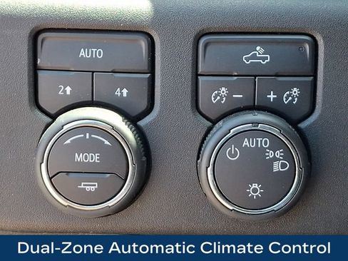 Used 2024 Chevrolet Silverado 1500 LT AWD/4WD image 9
