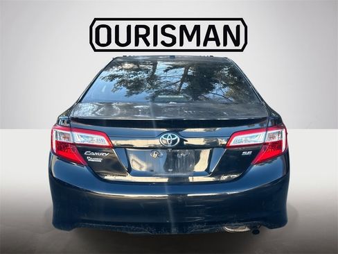 Used 2012 Toyota Camry SE image 4
