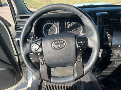 Used 2023 Toyota 4Runner TRD Off-Road Premium image 17