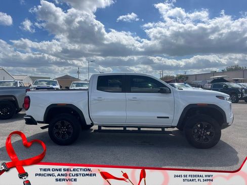 Used 2025 GMC Canyon Elevation image 8