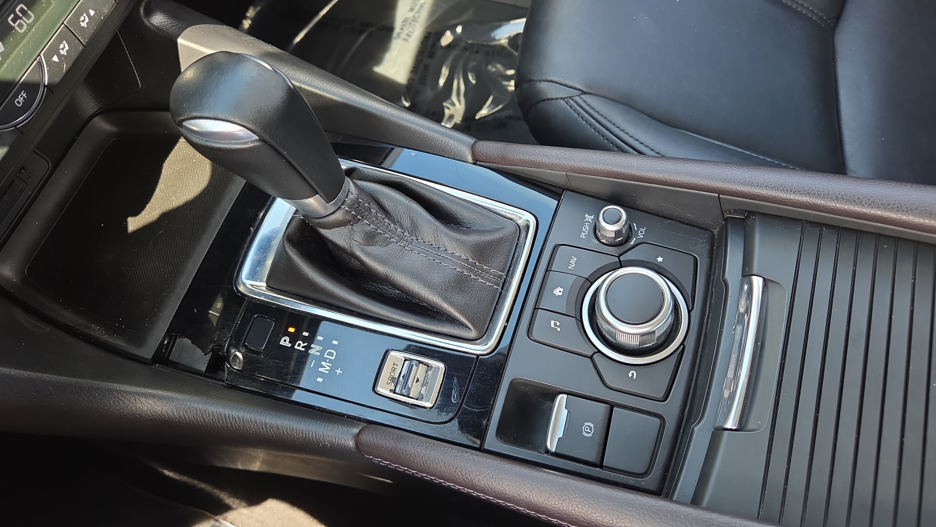 Used 2017 MAZDA MAZDA3 Touring FWD image 31