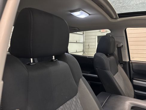 Used 2018 Toyota Tundra SR5 image 28