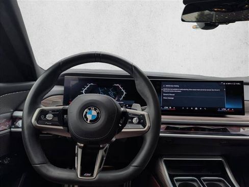 Used 2023 BMW 760i xDrive AWD/4WD image 15