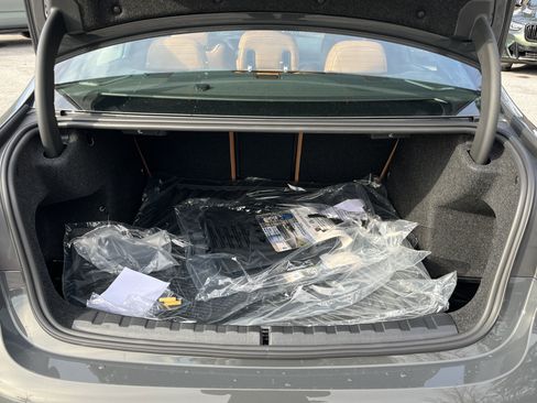 New 2026 BMW 330i Sedan w/ M Sport Package image 27